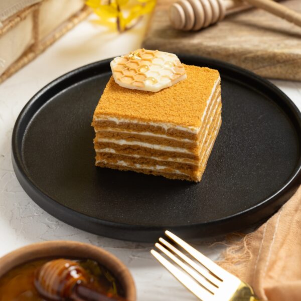 HONEY CAKE PASTRY