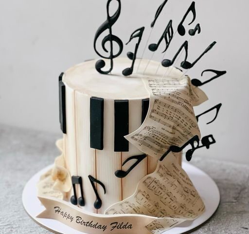 Custom Cake Dubai Dreams: Turning Your Imagination into Edible Reality